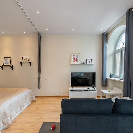 Freedom Avenue Apartment By Polo Apartments คอนัส ภายนอก รูปภาพ